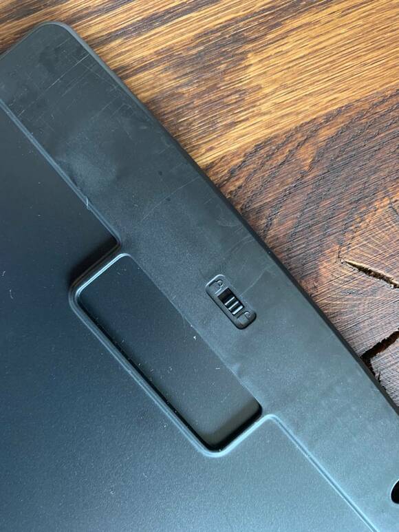 ワッツの電子メモ帳のロックスイッチ