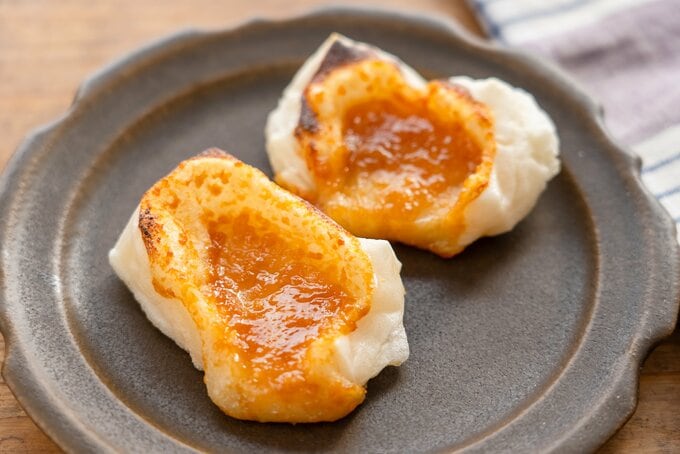 もちを焼く
