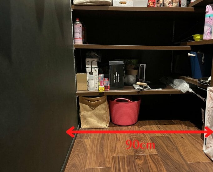 パントリーの奥の通路部分