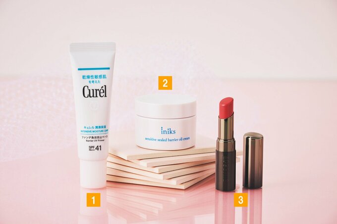 【画像左】キュレル 潤浸保湿 ファンデ負担防止ベース 30g（編）（花王）／【画像中】iniks センシティブ シールドバリア オイルクリーム N〈医薬部外品〉 25g（マルホ）／【画像右】アクセーヌ リップケア ルージュ 全10色（アクセーヌ）