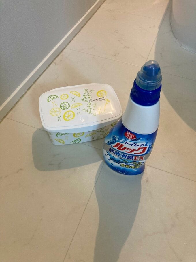 トイレ掃除の様子