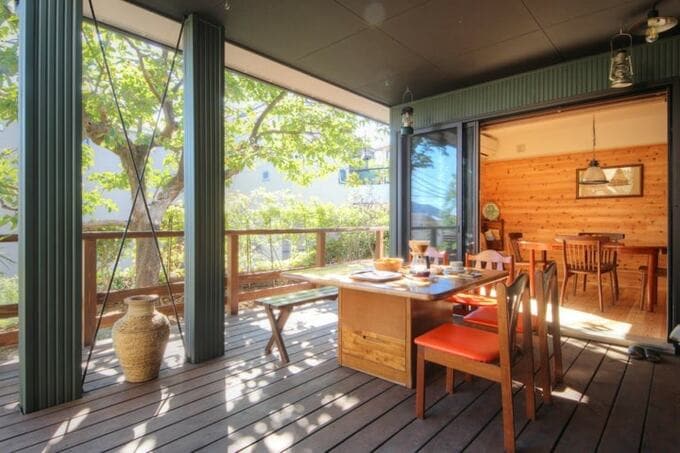 減築リフォームで屋根つきテラスをつくる