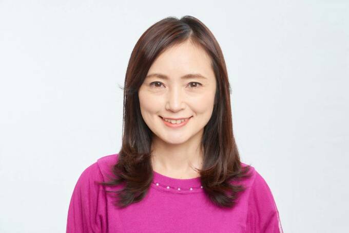 華やかなミックス巻き女性