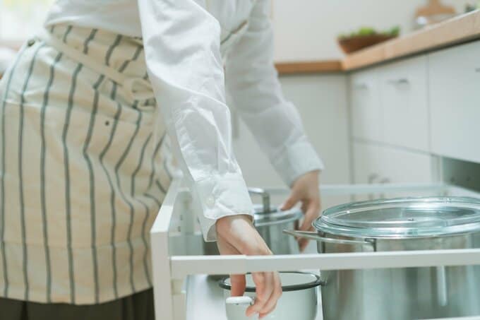 収納用具の取り出し