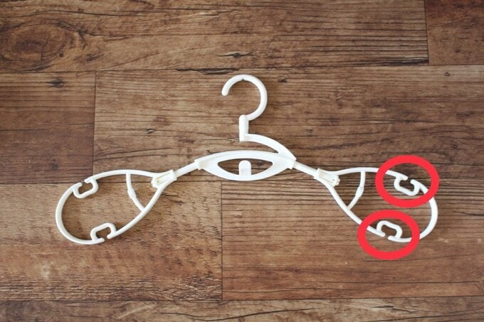 凹部分に引っ掛けて干す