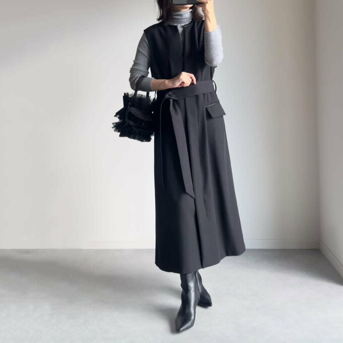 ユニクロの「エクストラファインメリノタートルネックニット」を使ったユミさんのコーデ