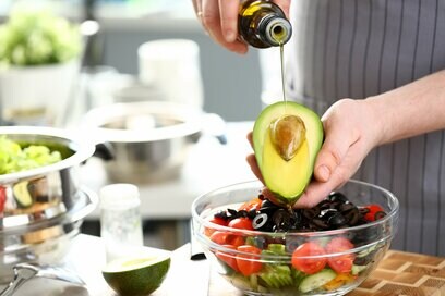 プロが教えるダイエット中の正しい食事。「やせる油は存在しません」