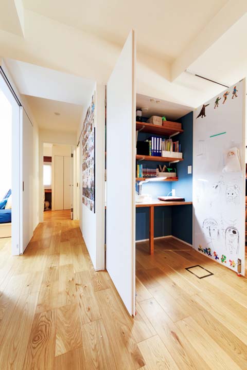 格納できるスタディコーナー