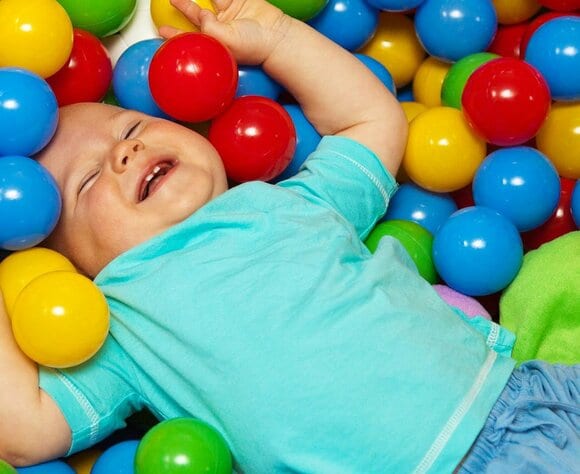 赤ちゃんから小学生まで、おうちにこもって遊ぶのに大活躍!