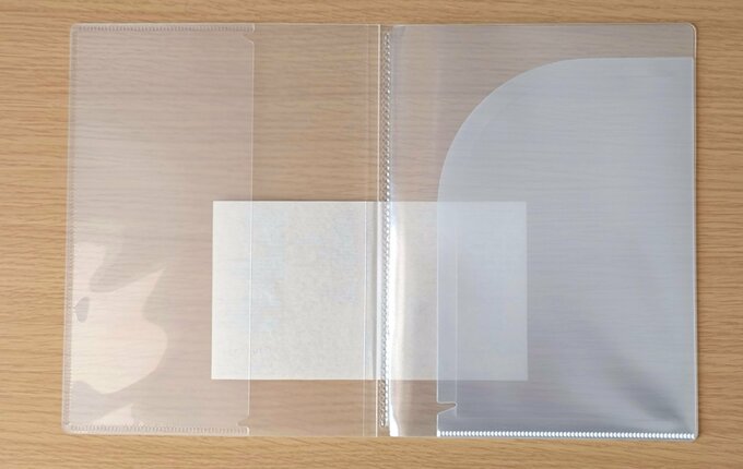 ホルダー見開き