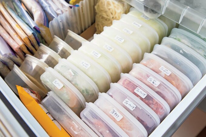 タッパーなど収納