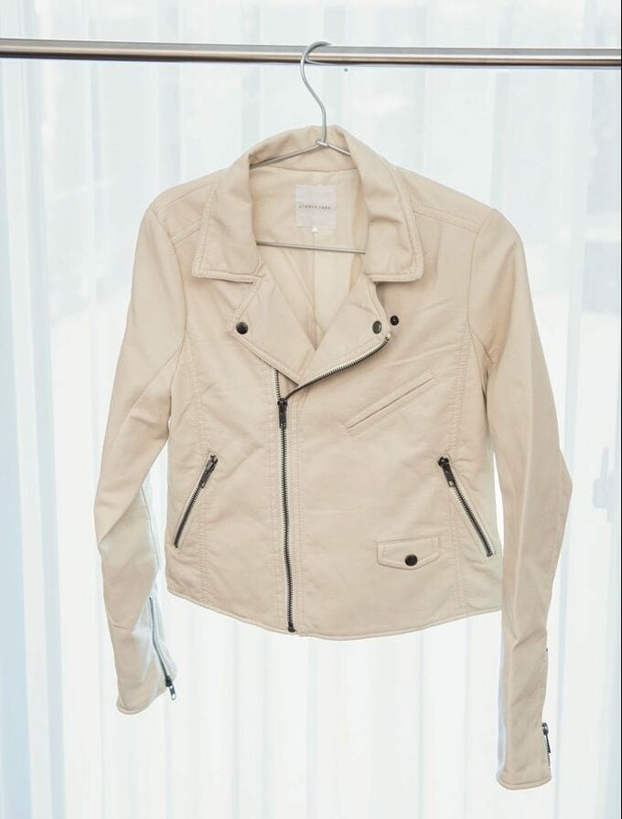 ハンガーにかけて乾かす