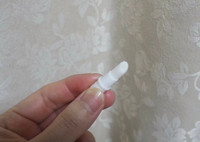 「ツイストペン容器(斜めカットクッションタイプ)」