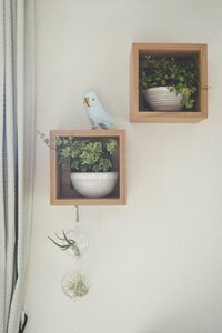 子どもの手の届かないところに置く