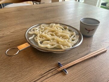 1台6役の「ザル」さえあれば十分！5つのキッチングッズを手放せた、超万能な使い勝手