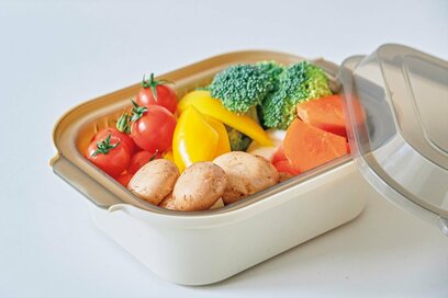 スリコの優秀すぎる「キッチンアイテム」4選。片手で使える、おしゃれなオイルビンも