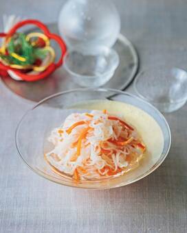 紅白なますの基本のつくり方。電子レンジを使ってお手軽に