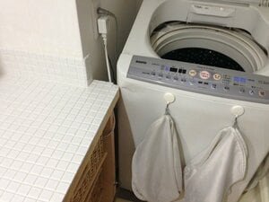 服の仕分けは家族におまかせ