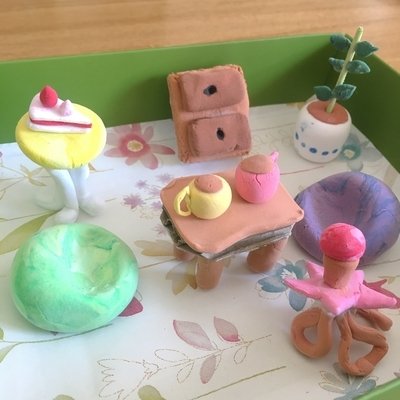 粘土のケーキなど