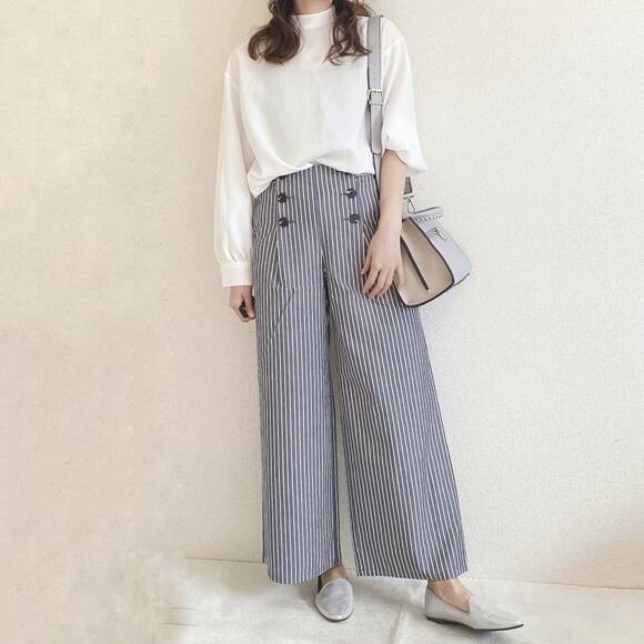 ブラウスと合わせたコーデ