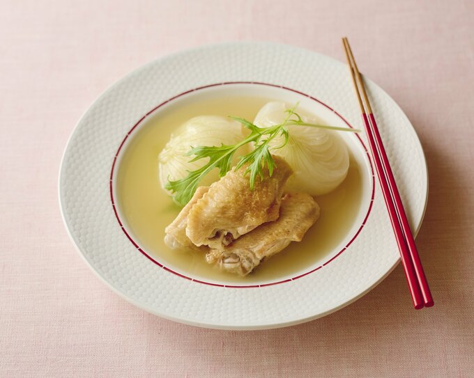 新タマネギと鶏手羽の煮物