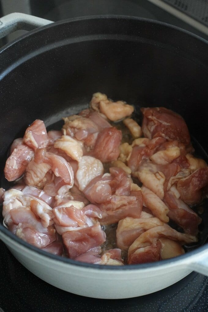 鶏肉をいためる