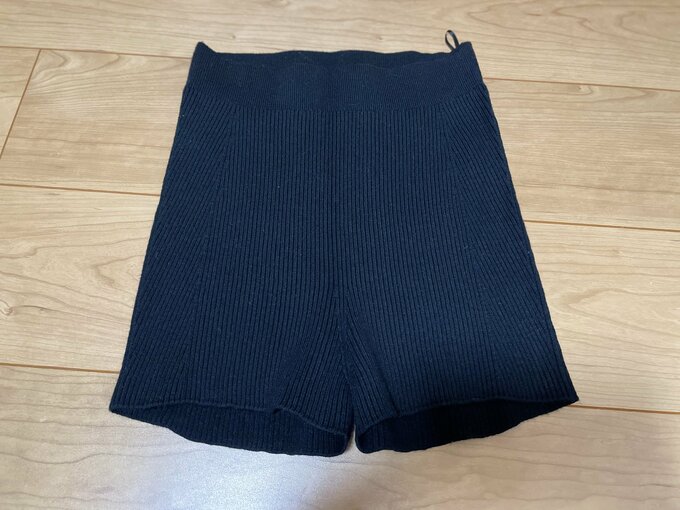 リブショーツ