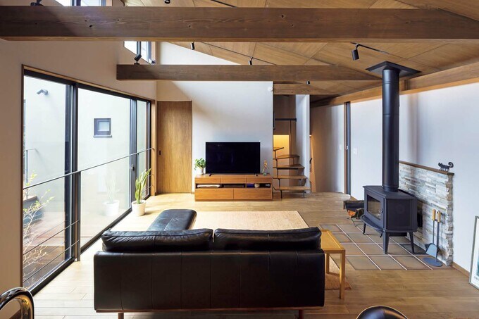 大人のインテリアにまとめたLDK