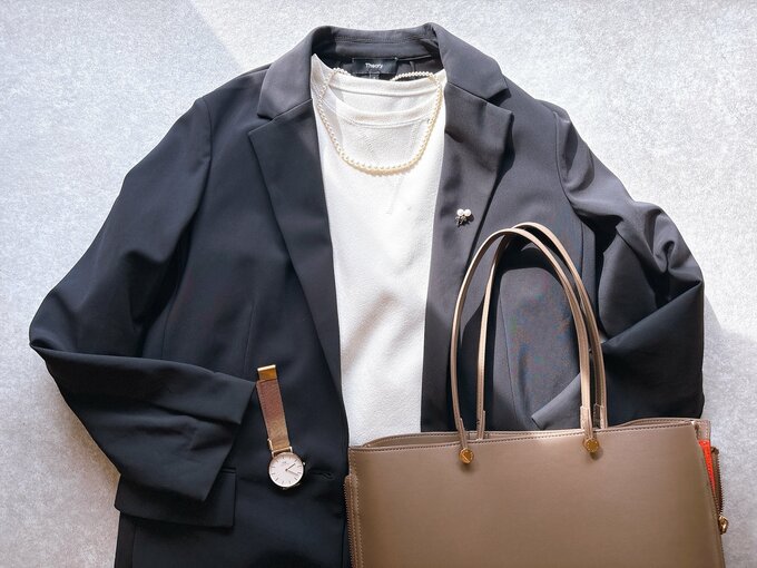 スーツで卒入学式に参加