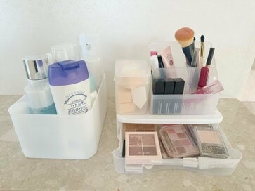 化粧品が「すっきり」片づくワザ3つ。セリアの110円ケースがかなり使える！