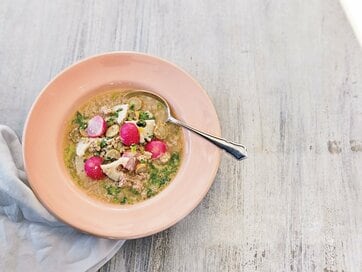 食べてやせるレモン塩麹スープ。レンチンでできる腸活レシピ