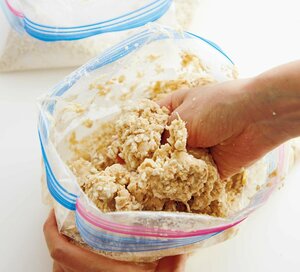 手軽なのに絶品な「自家製みそ」のつくり方。ジッパーつき保存袋で簡単！ 