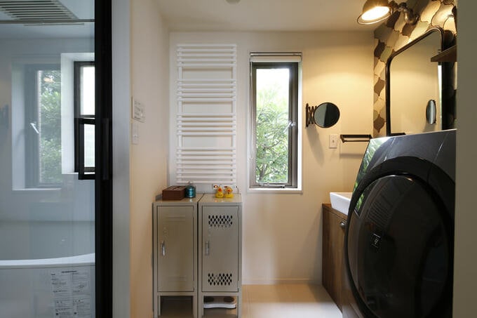 透明なドアで解放感を演出