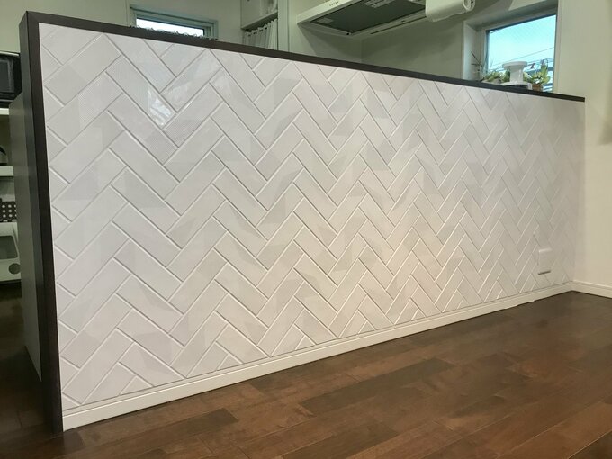 リフォーム後のキッチン腰壁