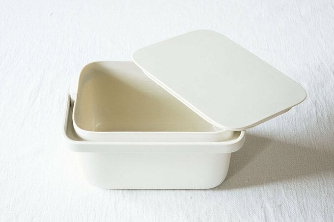 軽量でしまいやすいバケツ