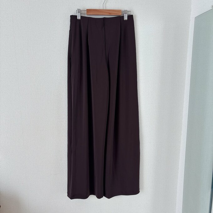 クレープジャージーストレートパンツ
