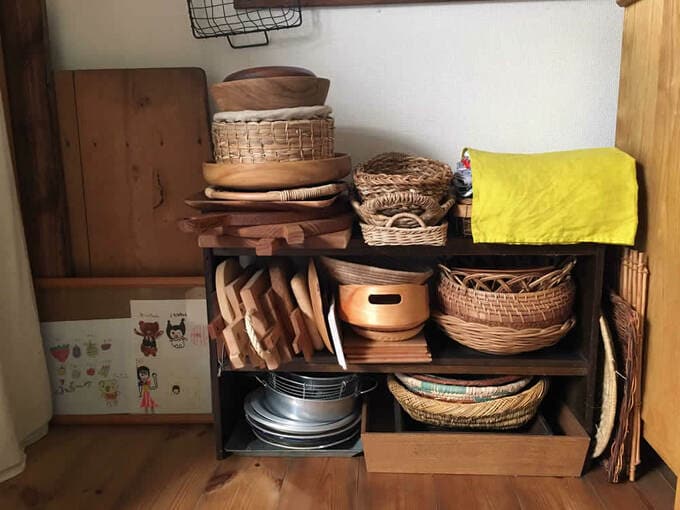 カゴ類とカッティングボードの様子