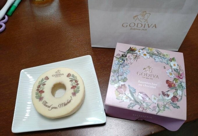 GODIVAの母の日用のバームクーヘン