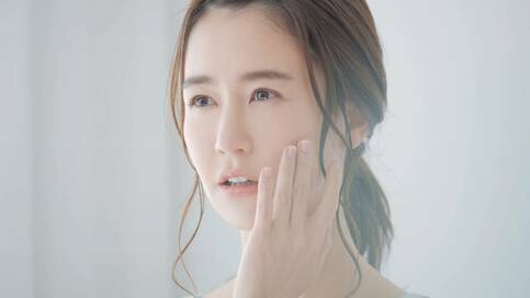 歯をくいしばるクセに要注意。上下の歯を「アッ！」と離す習慣を