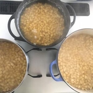 材料はとってもシンプル！大豆と麹と塩でつくる自家製みそ