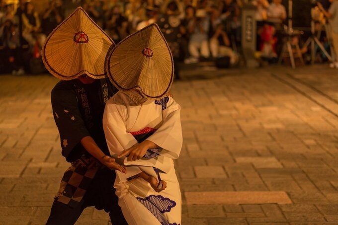 祭りで再会した夫