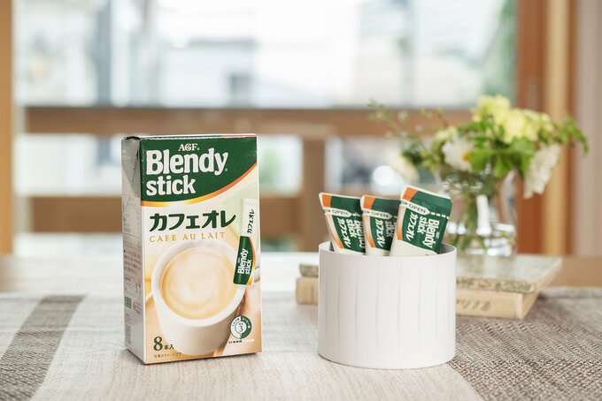「ブレンディ®」スティック カフェオレは厳選された深煎り豆とコクたっぷりの国産クリーミングパウダーを使用
