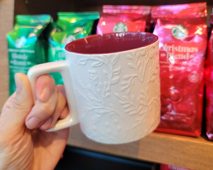 白いマグカップ