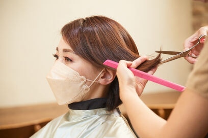 50代「マスクしたまま髪を切ったら失敗！」はなぜ起きる？美容院で確認すべきこと