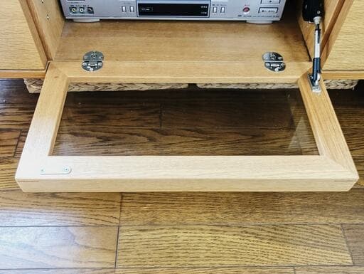 フラップダウン扉