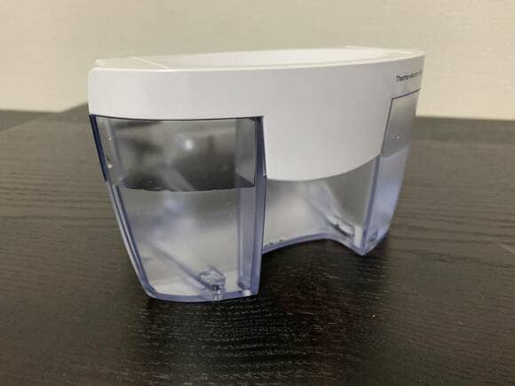 除湿器にたまった水