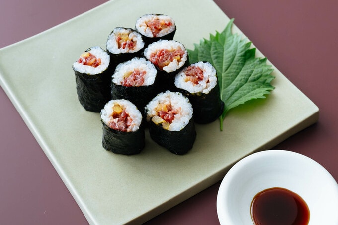 牛肉とたくあんのおつまみ細巻き