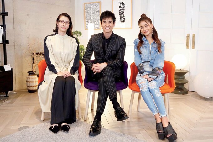 男性一人女性2人