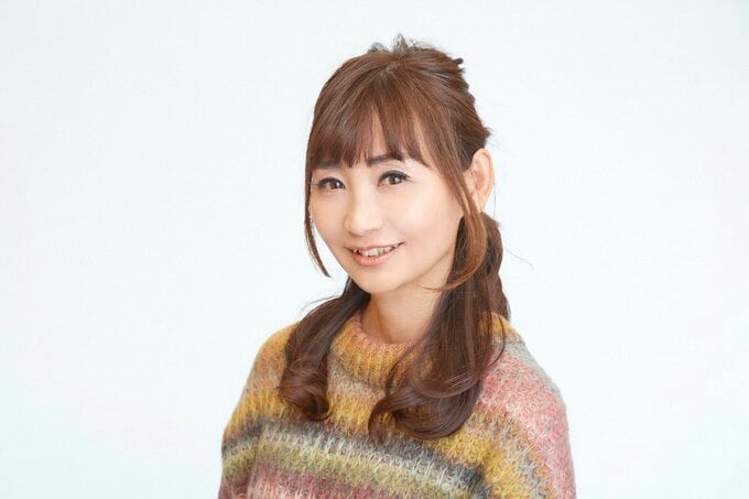 正面女性