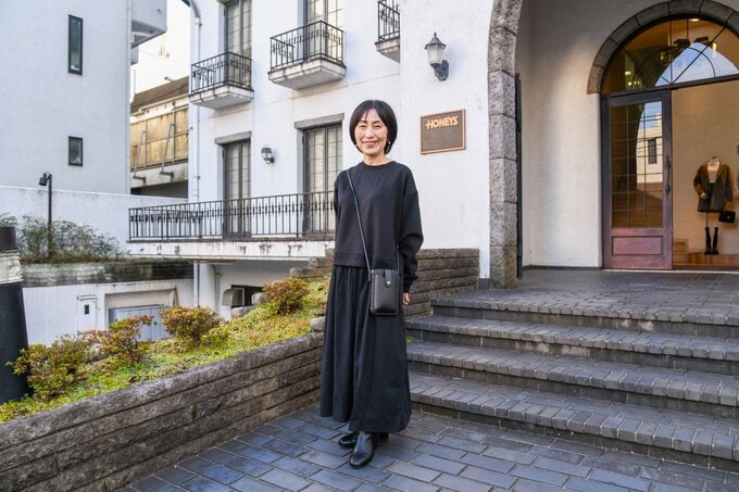 「レイヤード風ワンピース」ブラック 3,980円